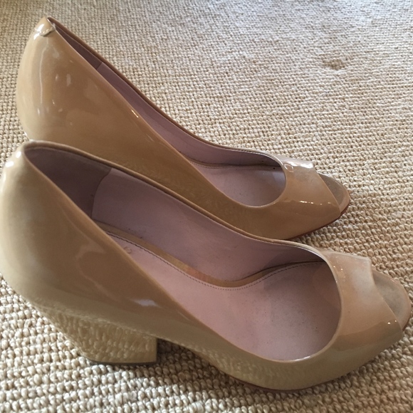 Vince Camuto Berit Open Toe Block Heel, Size 8 - Picture 4 of 8